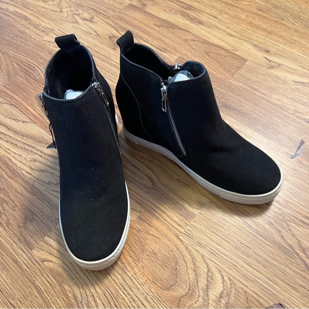 Black Wedge Ankle Boots - Picture 15 of 15